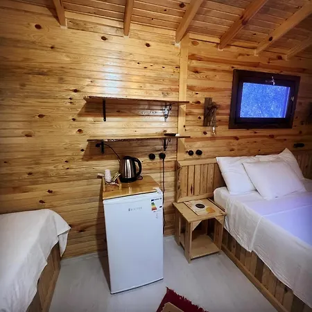 ホテル Vrasna ディキリ