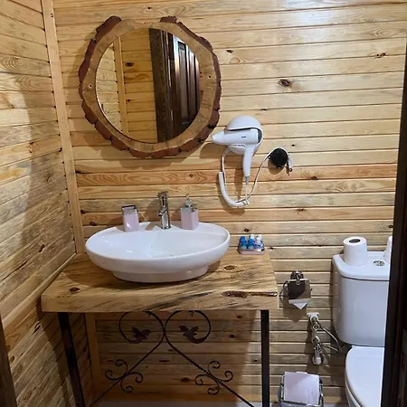 Hotel Vrasna